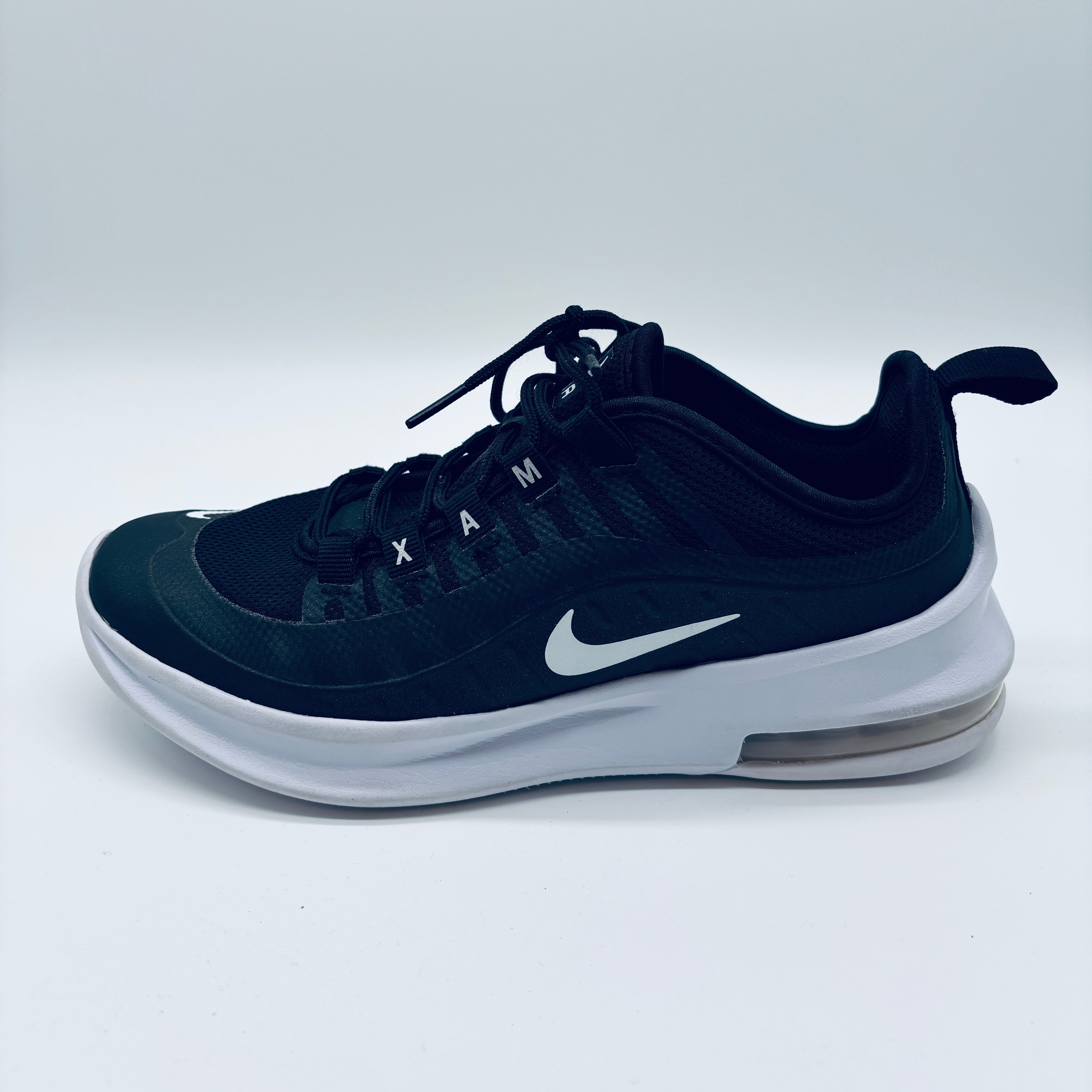 Nike Air Max Axis